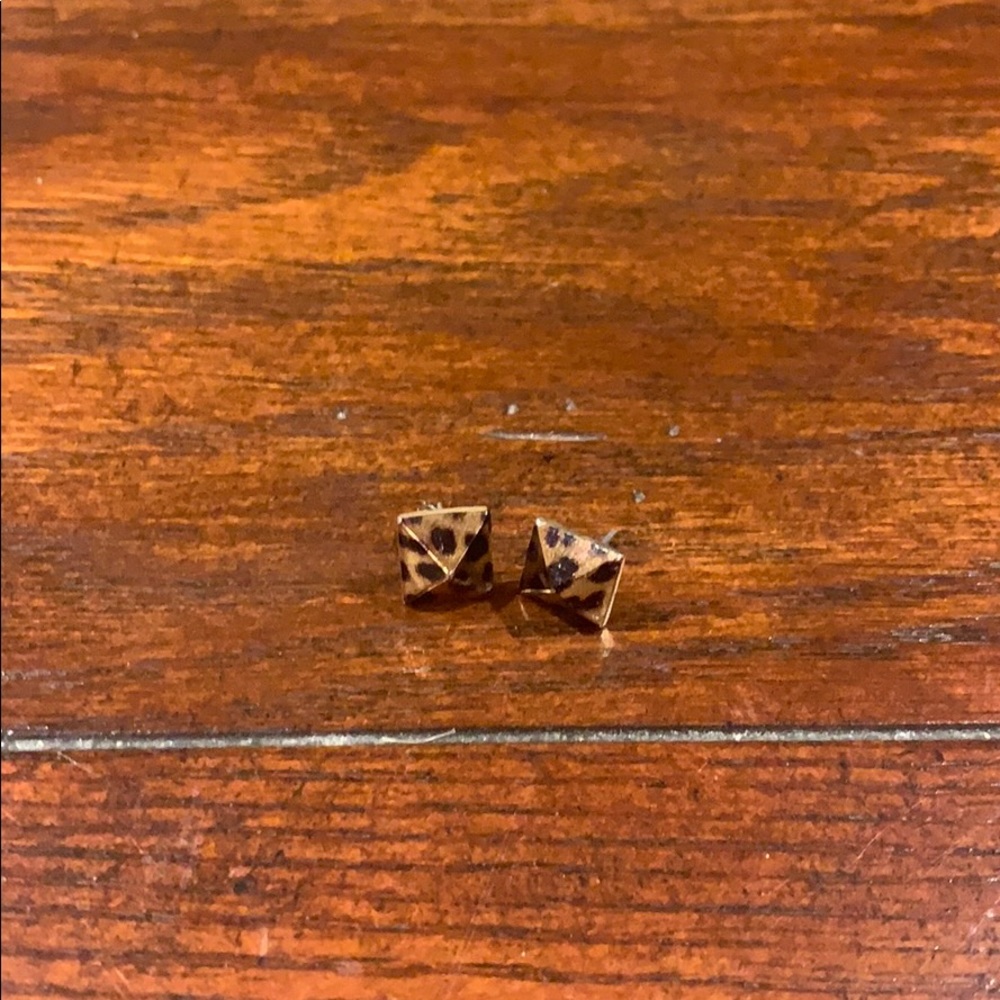 Cheetah print stud earrings